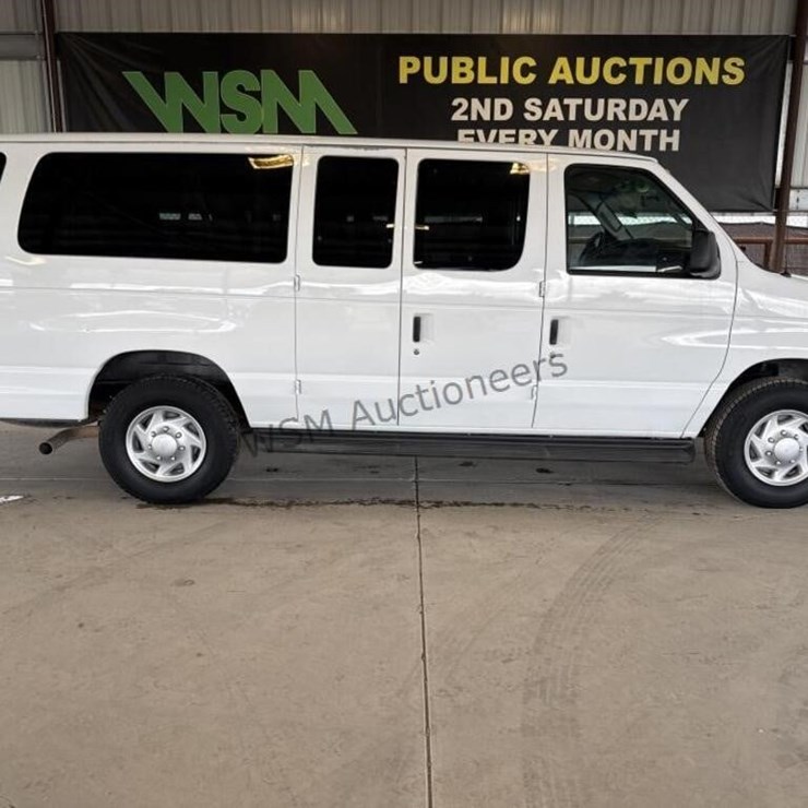 2009 FORD E350