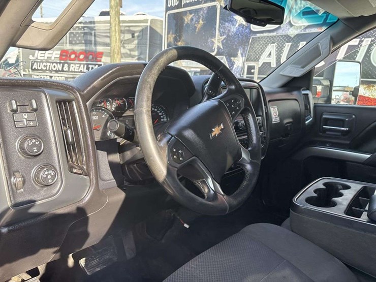 2015-chevrolet-2500-image-20