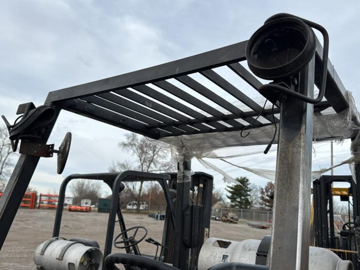 #1358-•-yale-forklift*-image-32