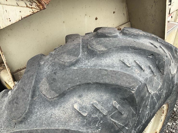 #1355-•-ingersoll-rand-706f-forklift-image-24