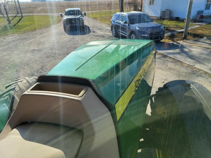 john-deere-8335r-image-78