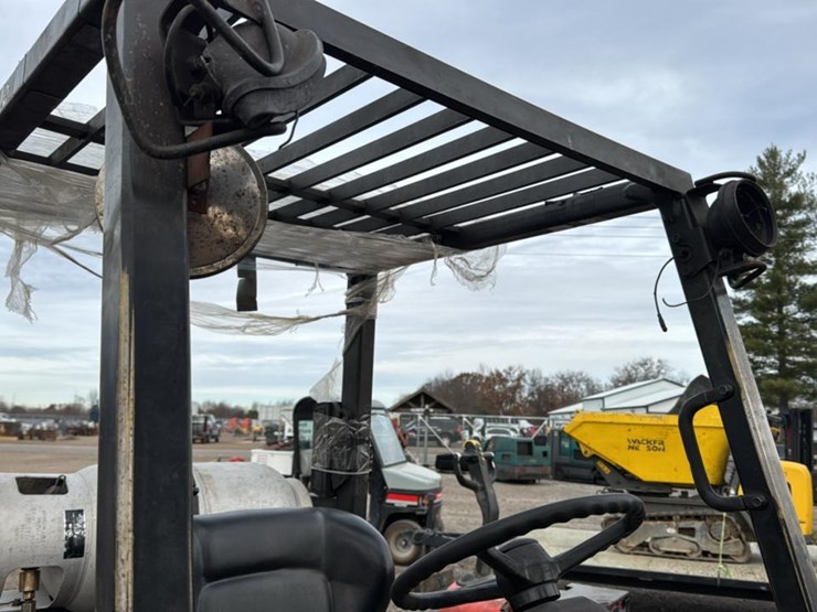 #1358-•-yale-forklift*-image-33