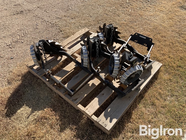 john-deere-banded-row-cleaners-image-3