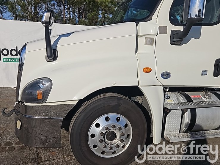 2018-freightliner-cascadia-image-20