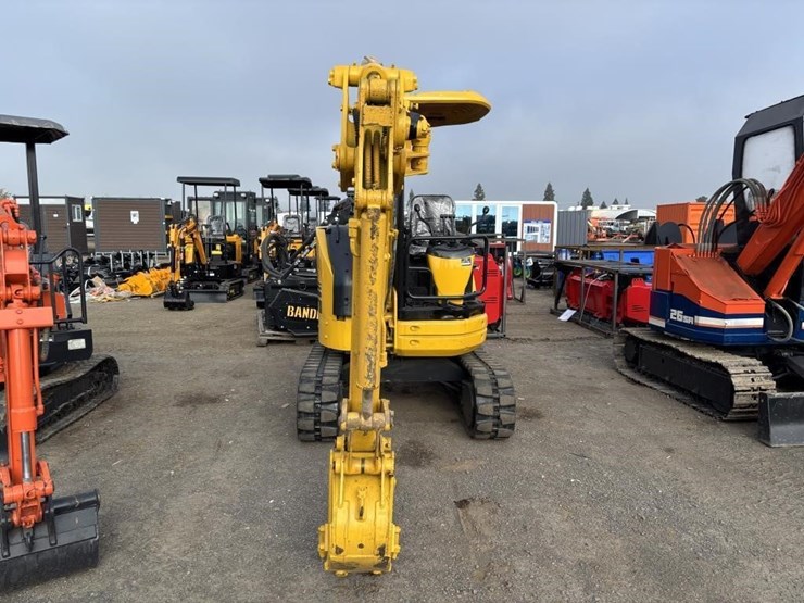 komatsu-pc12uu-2-image-6