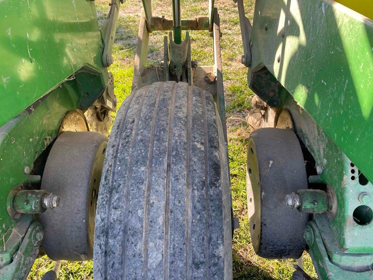 john-deere-1760-image-21