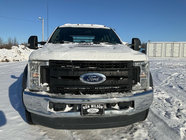 2019-ford-f450-xl-image-8