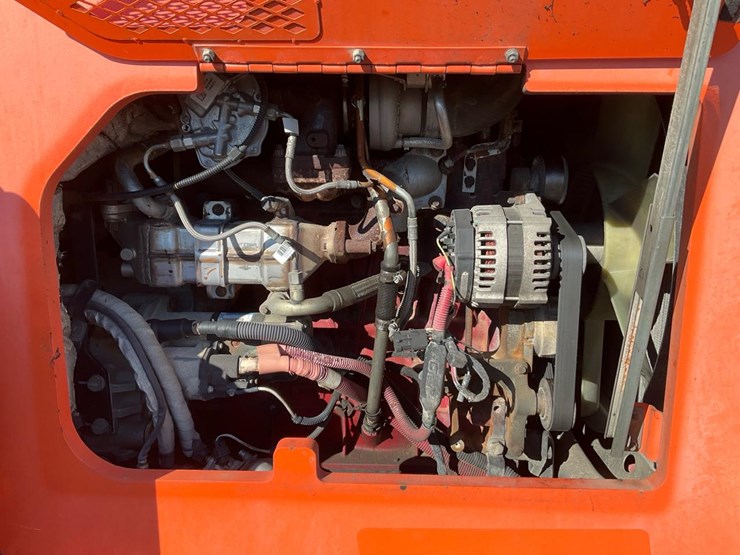 2016-sky-trak-6042-image-26