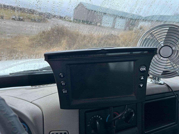 international-durastar-4300-image-49