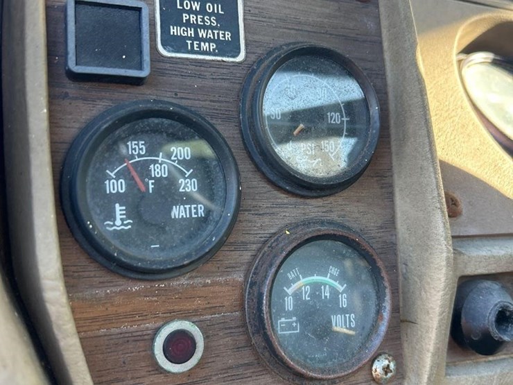 1981-caterpillar-3208-image-54