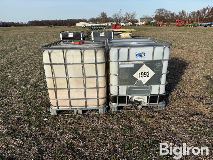 poly-265-gal-containers-image-6