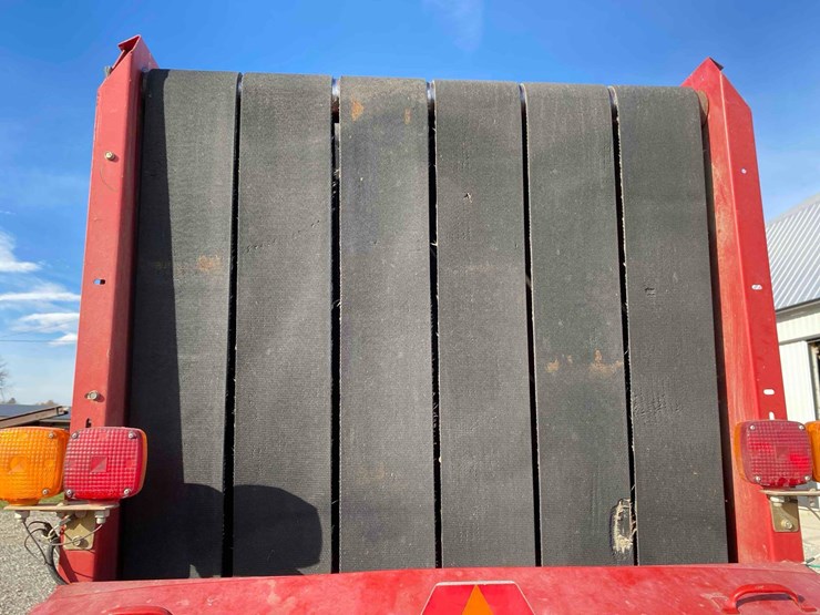 new-holland-644-image-26