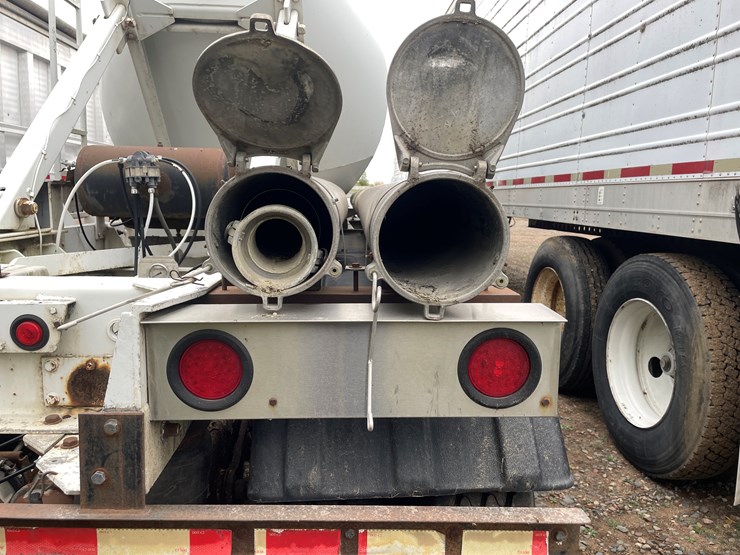 heil-trailer-image-17