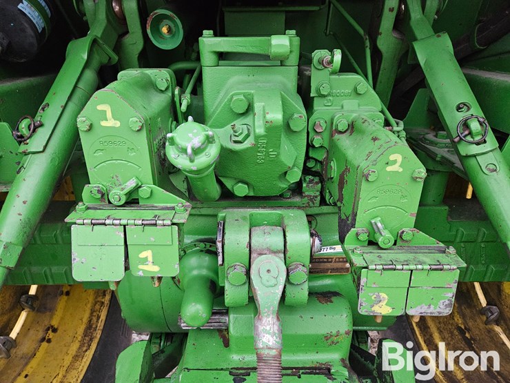 john-deere-4440-image-10