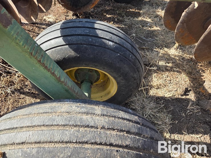 john-deere-210-image-20