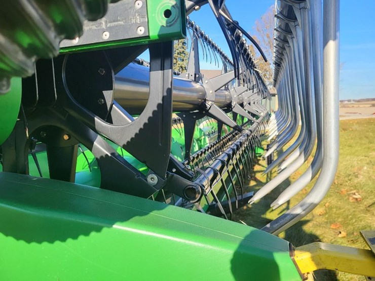 john-deere-630f-image-13