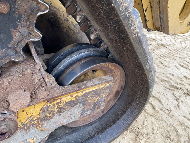 caterpillar-279d-image-34