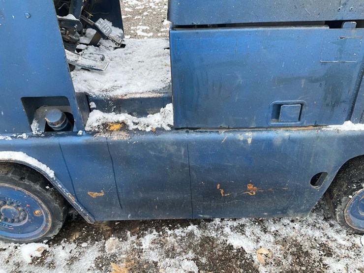 #1354-•-caterpillar-t80b-forklift-image-26