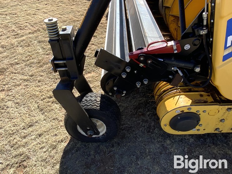 2017-new-holland-380fp-image-11