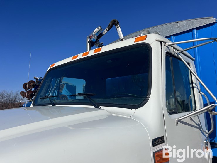 international-4900-image-20