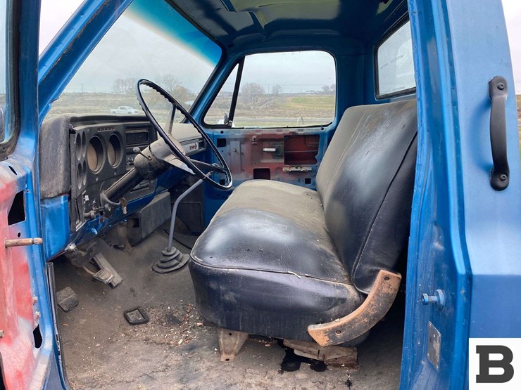 chevrolet-cheyenne-truck---caution-image-24