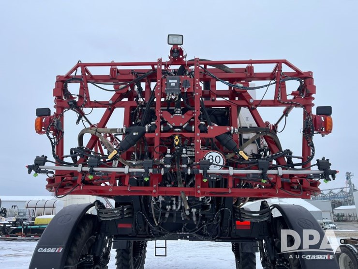 case-ih-patriot-3340-image-31