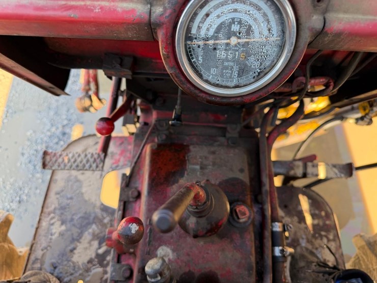 international-b414-image-27