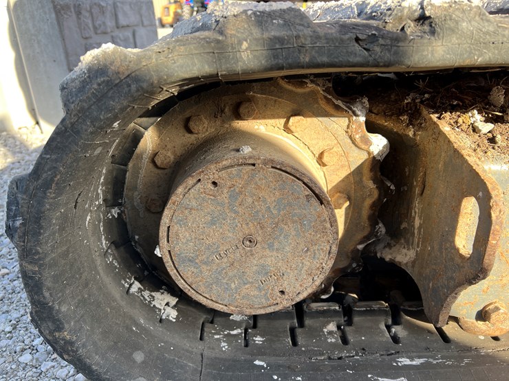 takeuchi-tb260-image-7