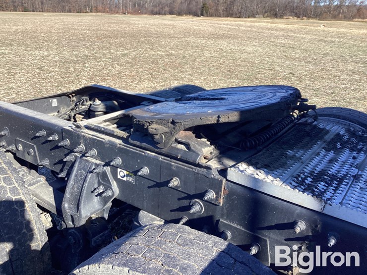 2014-peterbilt-384-image-20