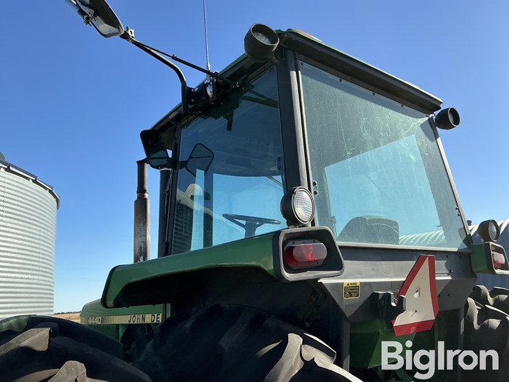 john-deere-4440-image-17