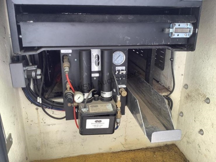 2014-ram-4500-bucket-truck-image-14