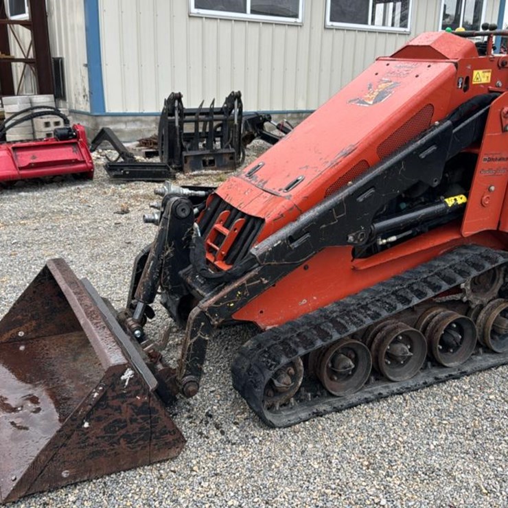 DITCH WITCH SK800