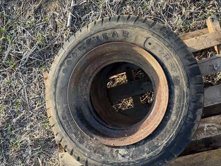 7-14.5-tires-image-10