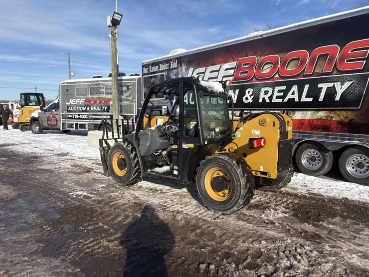 2019-caterpillar-255-image-3