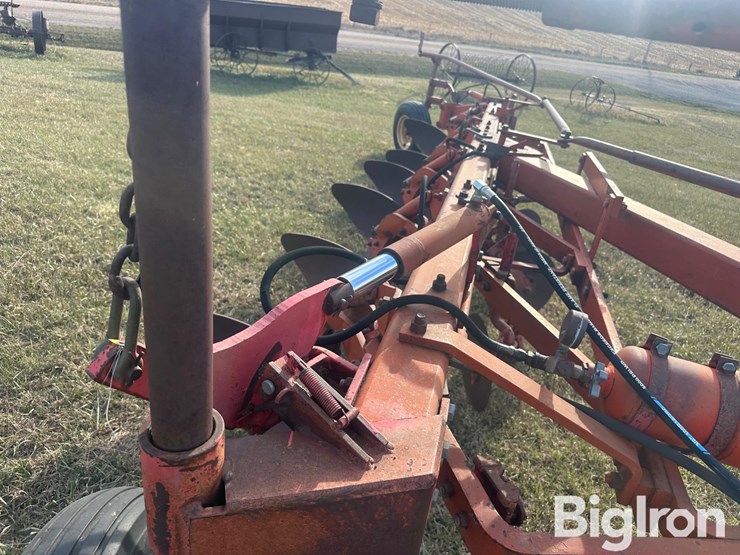 massey-ferguson-880-image-14