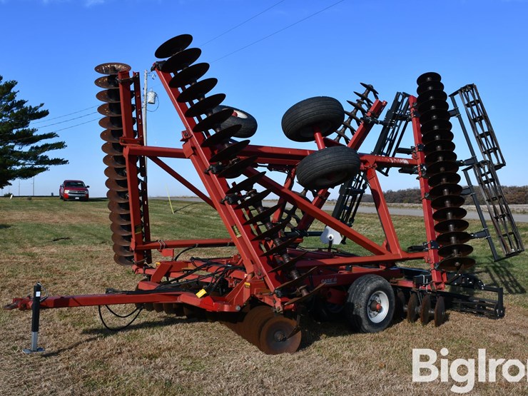 case-ih-3950-image-1