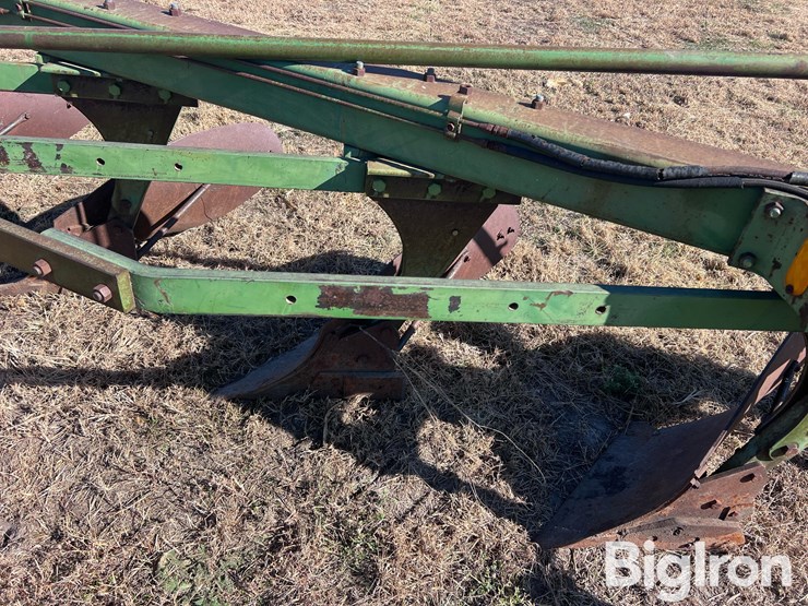 john-deere-a-image-11