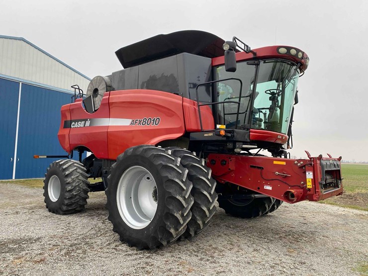 case-ih-8010-image-1