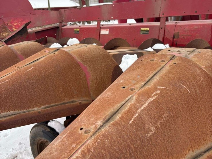 international-883-image-6