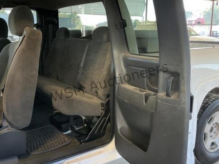 2006-chevrolet-silverado-1500-image-24