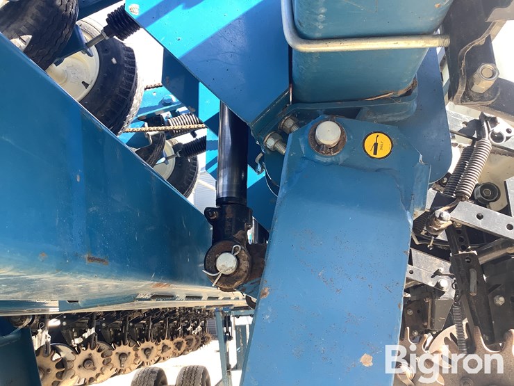 kinze-3700-image-19