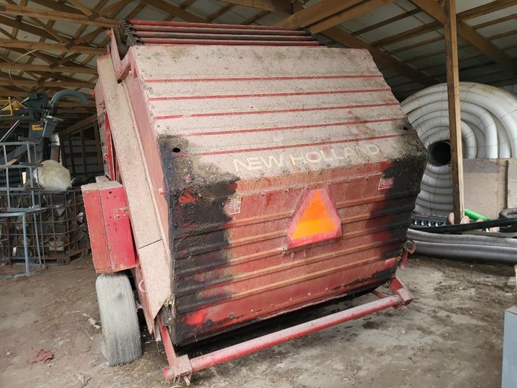 new-holland-851-image-6