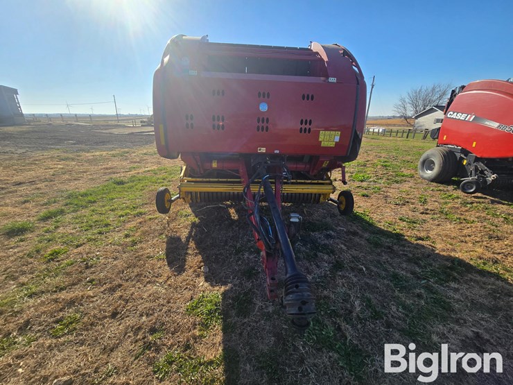 2014-new-holland-1000-image-2