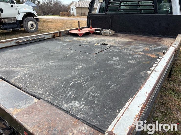 2011-ford-f350-image-19