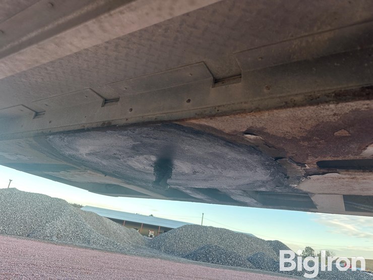 2019-eby-livestock-trailer-image-11