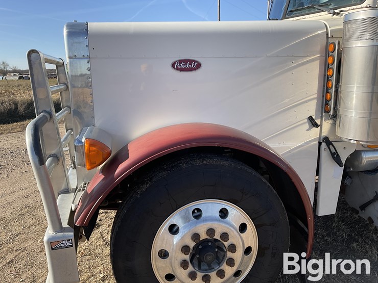 2005-peterbilt-379-image-18
