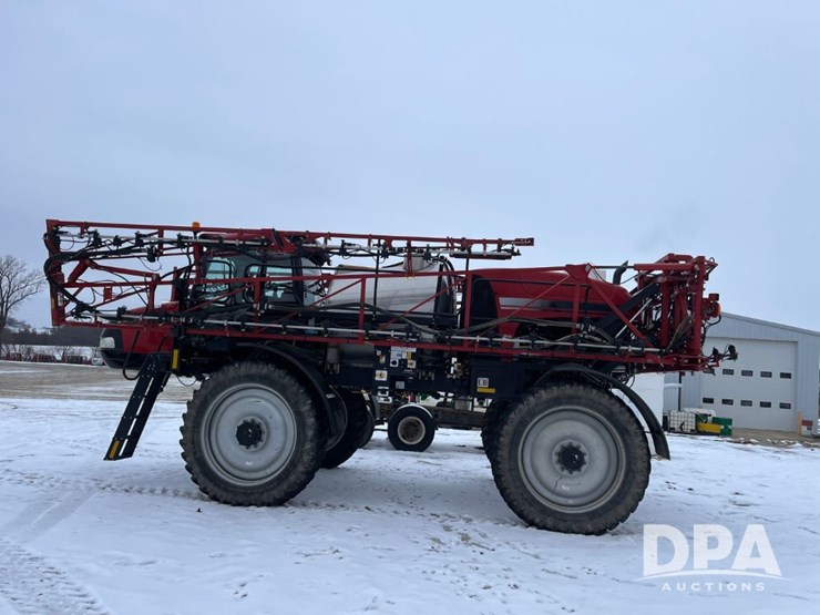 case-ih-patriot-3340-image-13