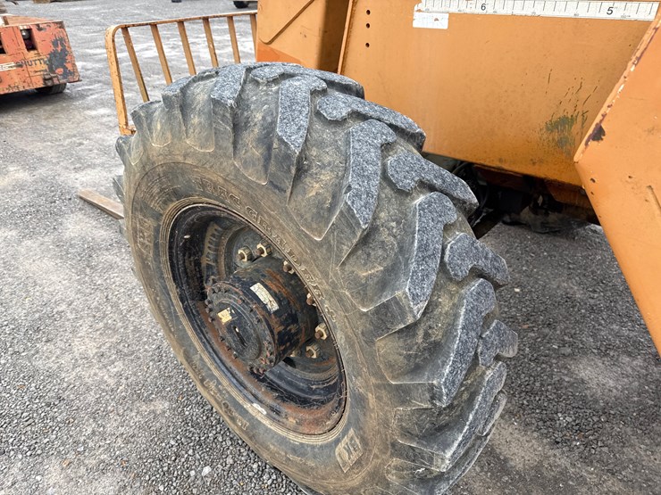 lull-644b-42-image-24