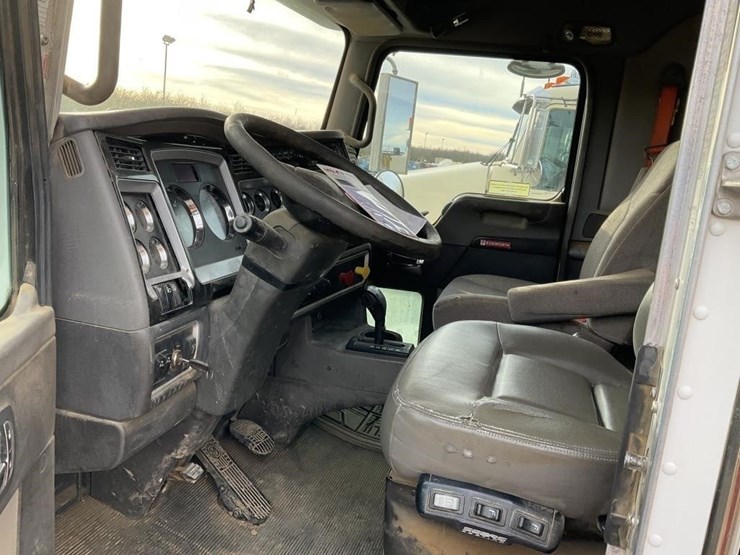 2012-kenworth-t800-image-20