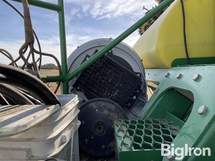 2012-john-deere-dr24-image-20